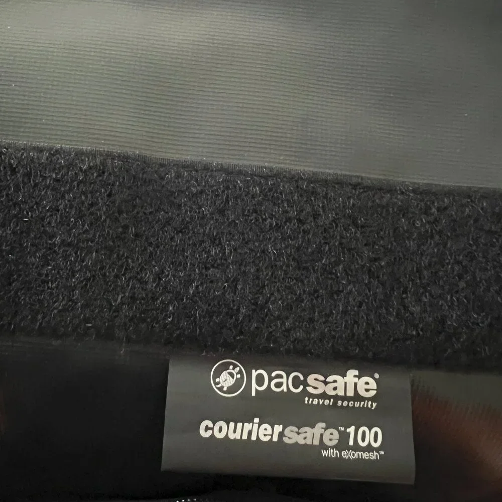 Pacsafe Anti-theft CourierSafe 100 messenger bag in sage green
